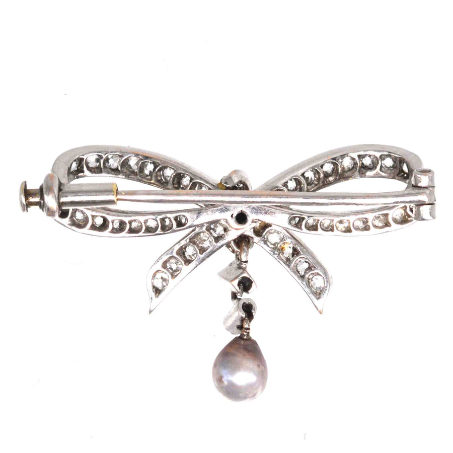 Early 20th Century 14ct White Gold Diamond and Grey Pearl Bow Brooch