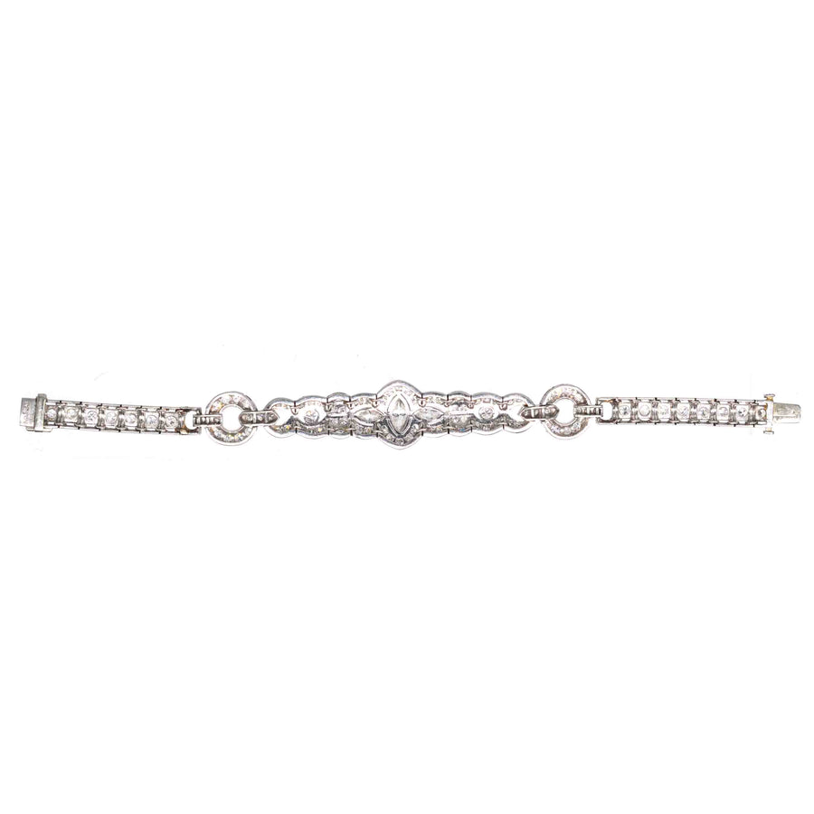 Art Deco Iridium Platinum bracelet with 4 carats of diamonds in geometric design, 1930s vintage elegance.