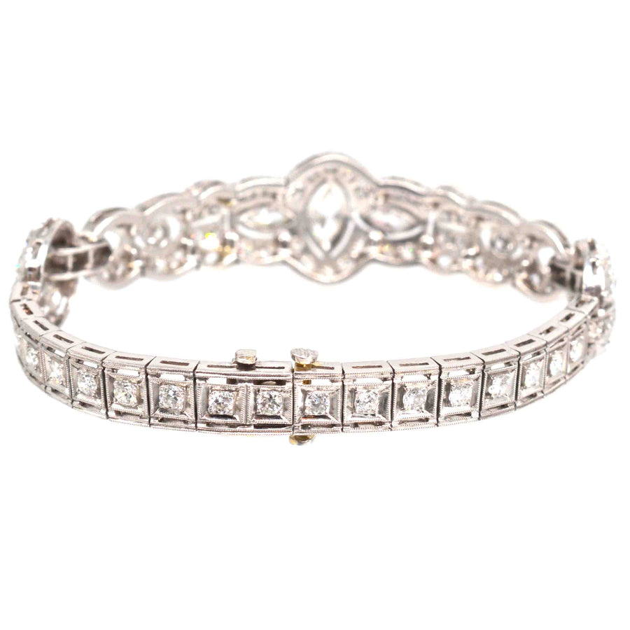Art Deco iridium platinum bracelet with 4 carats of diamonds, classic geometric design from the 1930s.