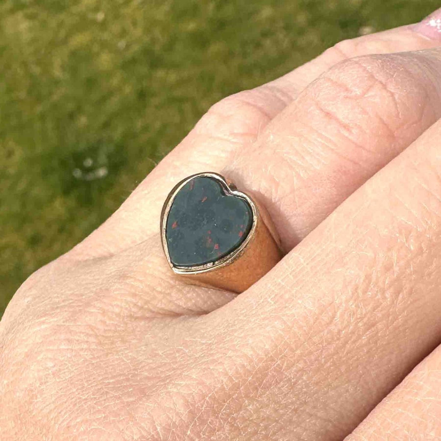 Edwardian 9ct Gold & Heart Bloodstone Signet Ring | Parkin and Gerrish | Antique & Vintage Jewellery