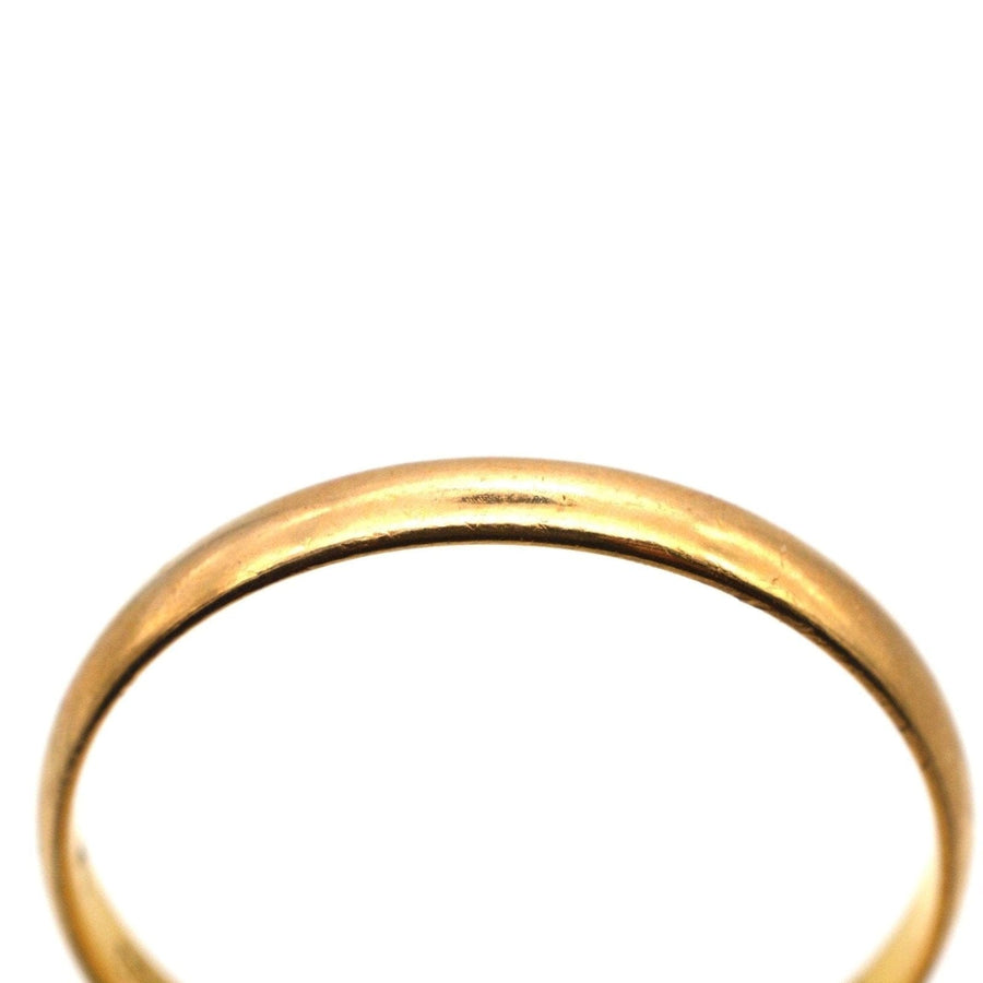 1930s 22ct gold wedding ring, 2.6 mm, crafted in Birmingham, comfortable low design, ideal for weddings.