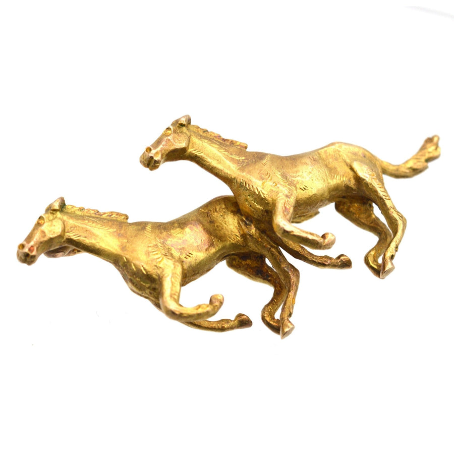 1940s 9ct gold brooch featuring two galloping horses, crafted by Alabaster & Wilson in Birmingham.