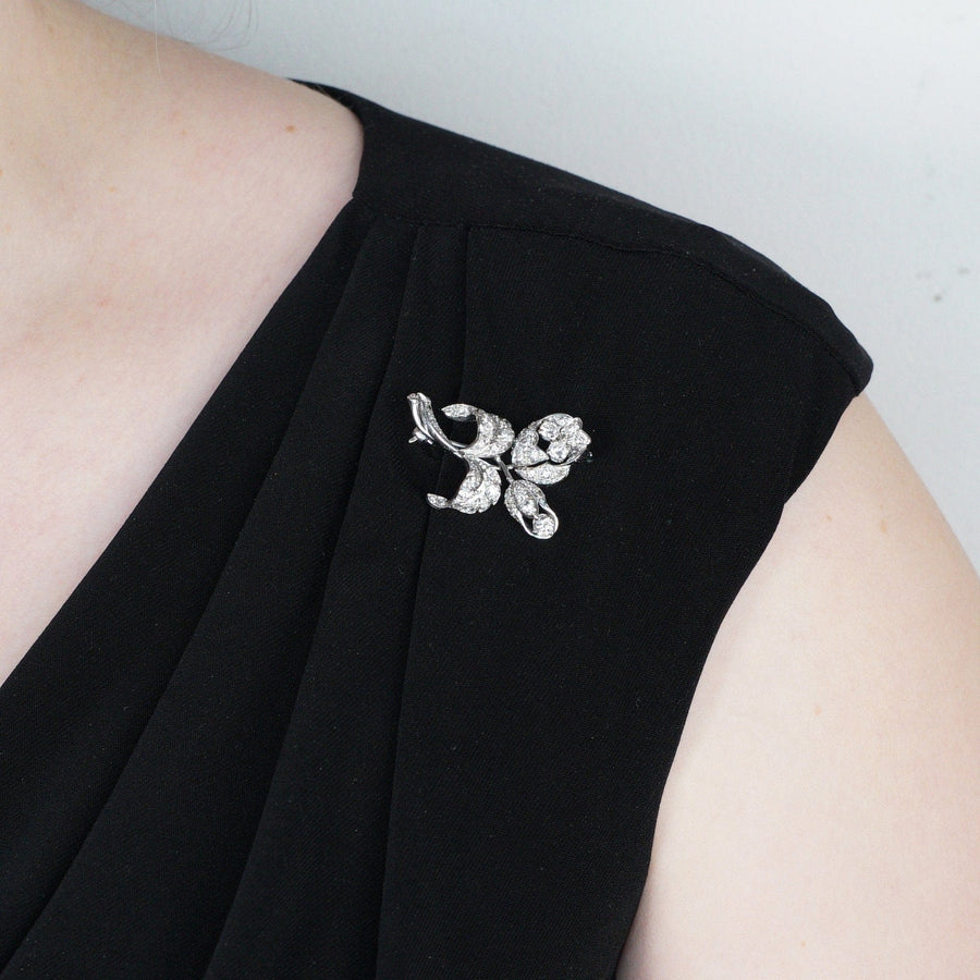 1950s-18ct-white-gold-diamond-flower-spray-brooch-parkin-and-gerrish