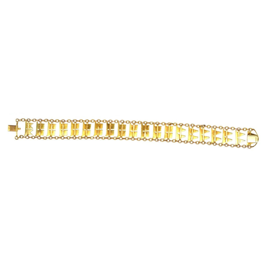1960s 9ct gold nautical signal flag bracelet featuring enameled maritime flags and burgees for numbers.