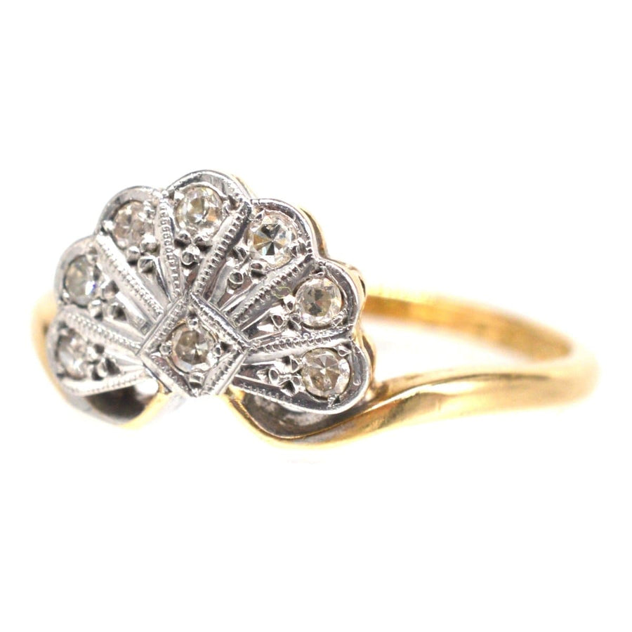 Art Deco 18ct gold and platinum diamond fan ring from the 1920s, featuring a unique fan-shaped design.
