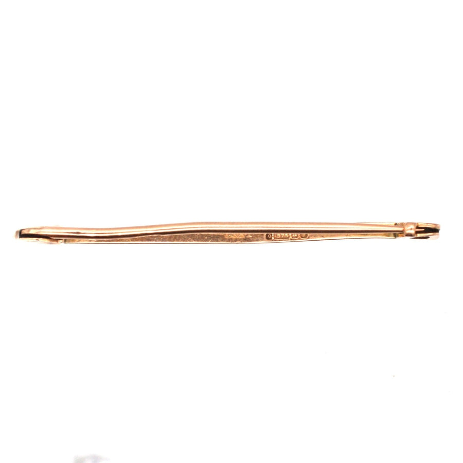 Art Deco 9ct gold and platinum engine turned design bar brooch from Birmingham, crafted in 1926.