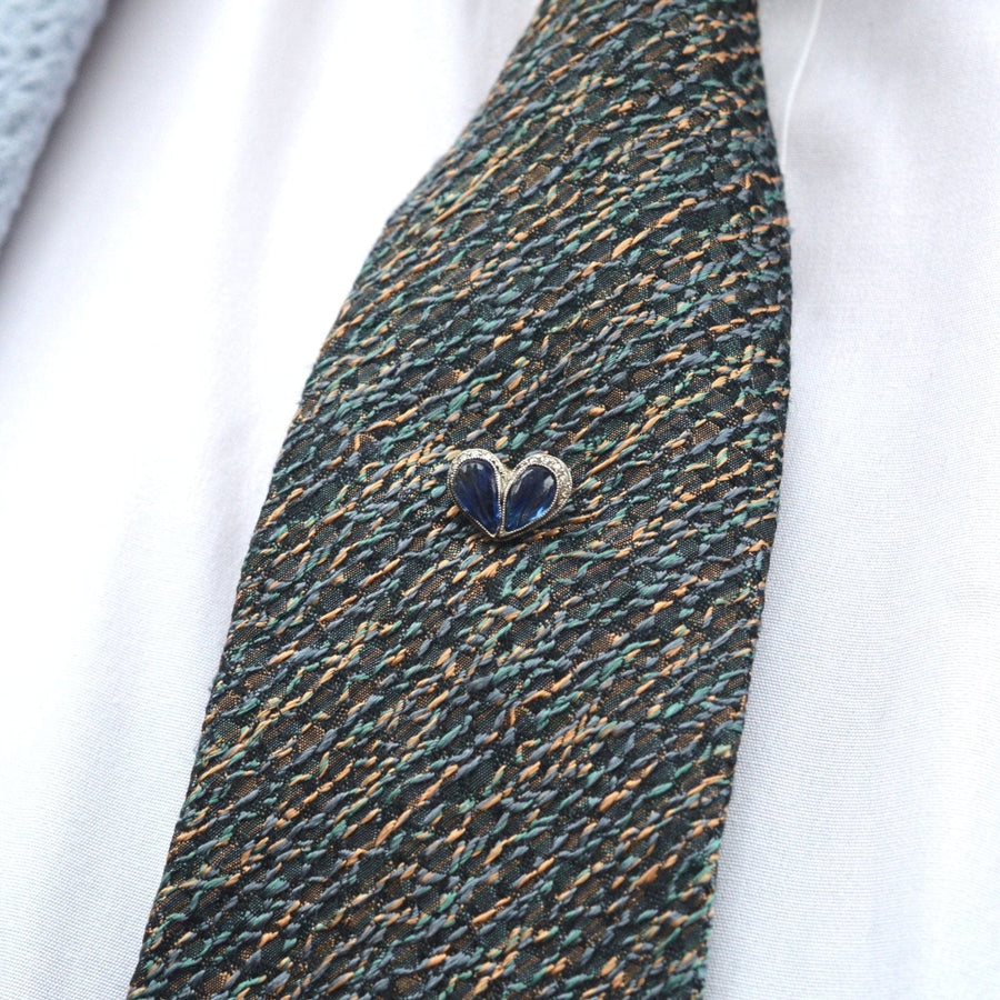 Belle Époque Carved Cabochon Sapphire and Diamond Heart Tie Pin | Parkin and Gerrish (UK)