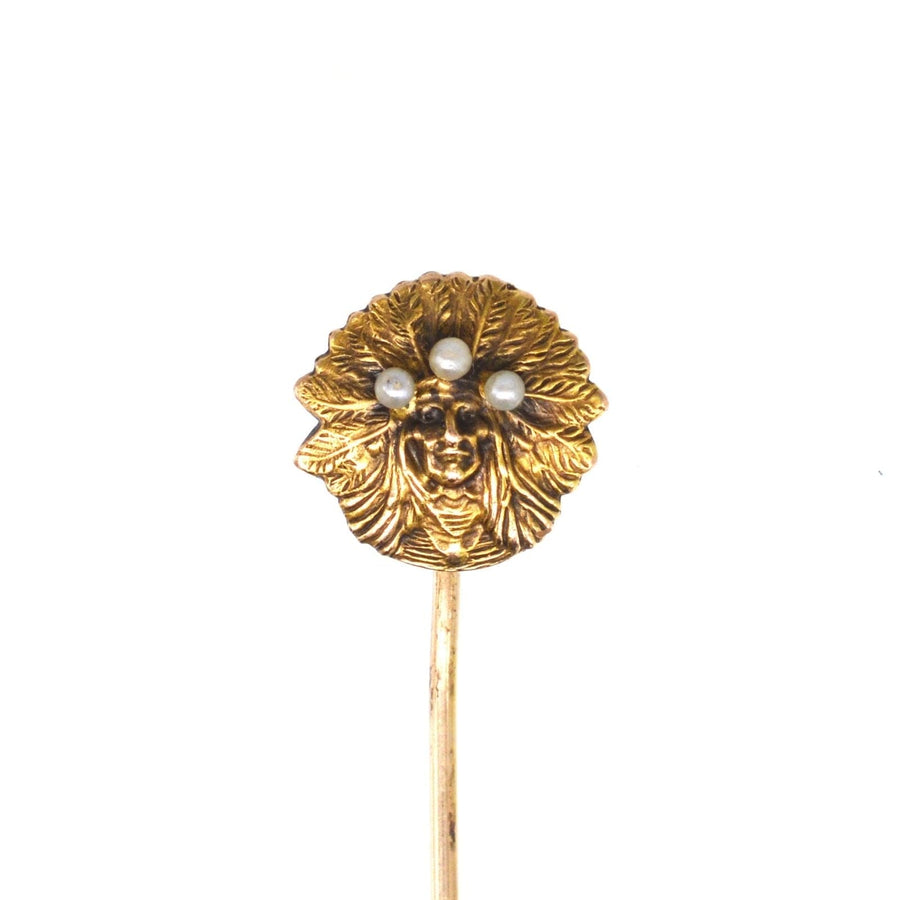 Early 20th Century 15ct gold pin featuring Native Indian Chief design with three pearls, ideal for silk ties and lapels.