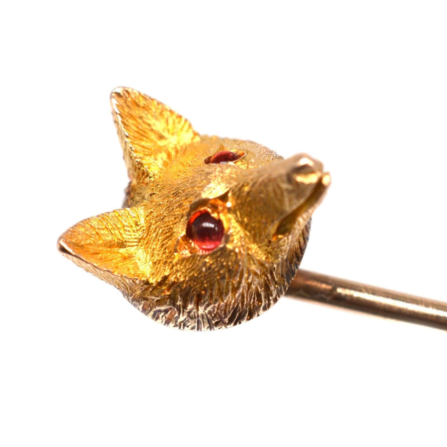 15ct gold fox tie pin with garnet red eyes, perfect for silk ties or lapel button holes.