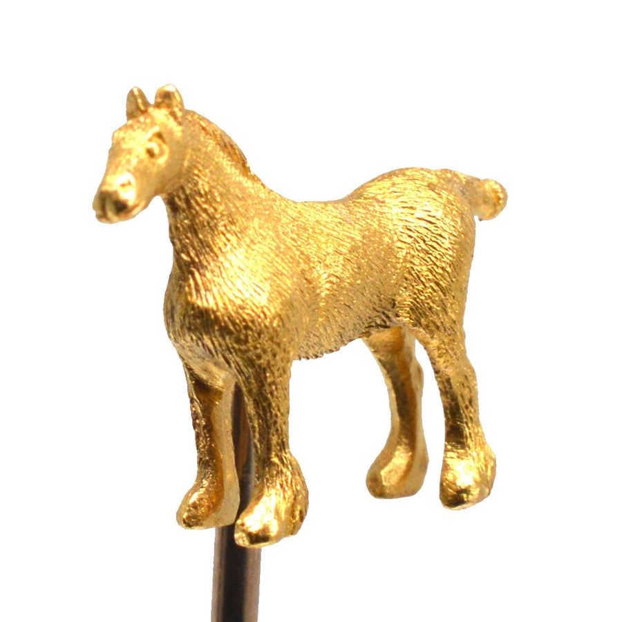 15ct gold show shire horse tie pin, a vintage accessory perfect for horse lovers and classy outfits.