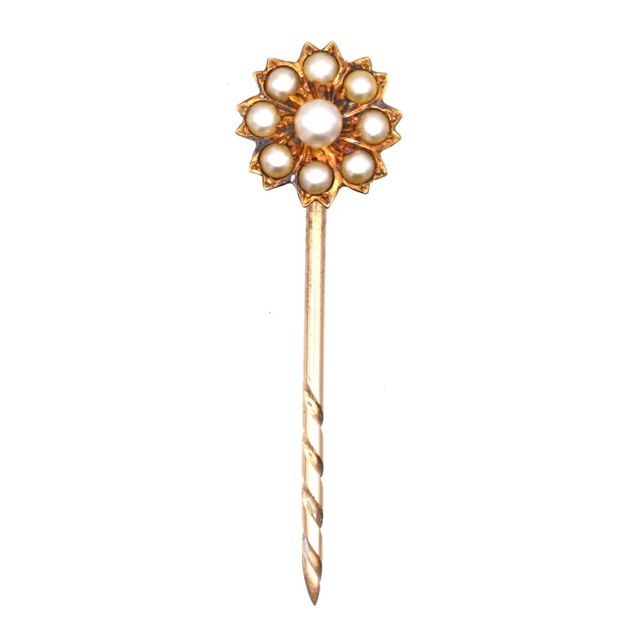 Edwardian 15ct gold split pearl flower tie pin, perfect for ties or lapels, crafted in the 1910s.
