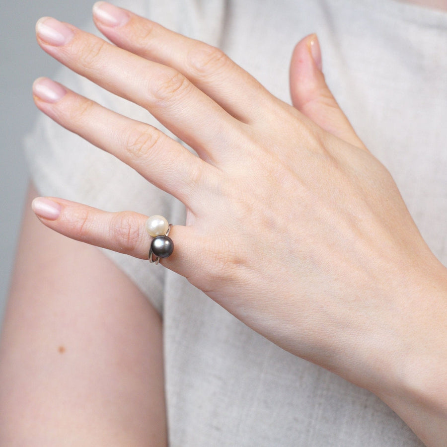 Edwardian Platinum, Black Pearl Solitaire Ring | Parkin and Gerrish | Antique & Vintage Jewellery