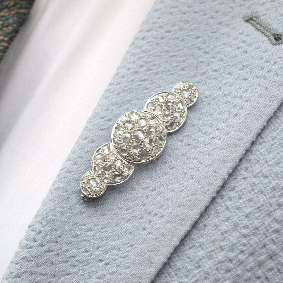 Large Art Deco gold brooch with rose cut diamonds in quintuple circle design, vintage 1930s French elegance.