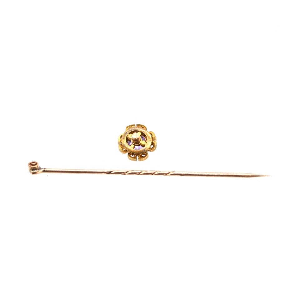 Late Victorian 15ct gold tie pin featuring amethyst and diamond cluster, elegant design ideal for silk ties.
