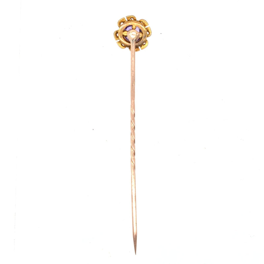 Late Victorian 15ct gold tie pin with amethyst and diamond cluster design, perfect for silk ties.