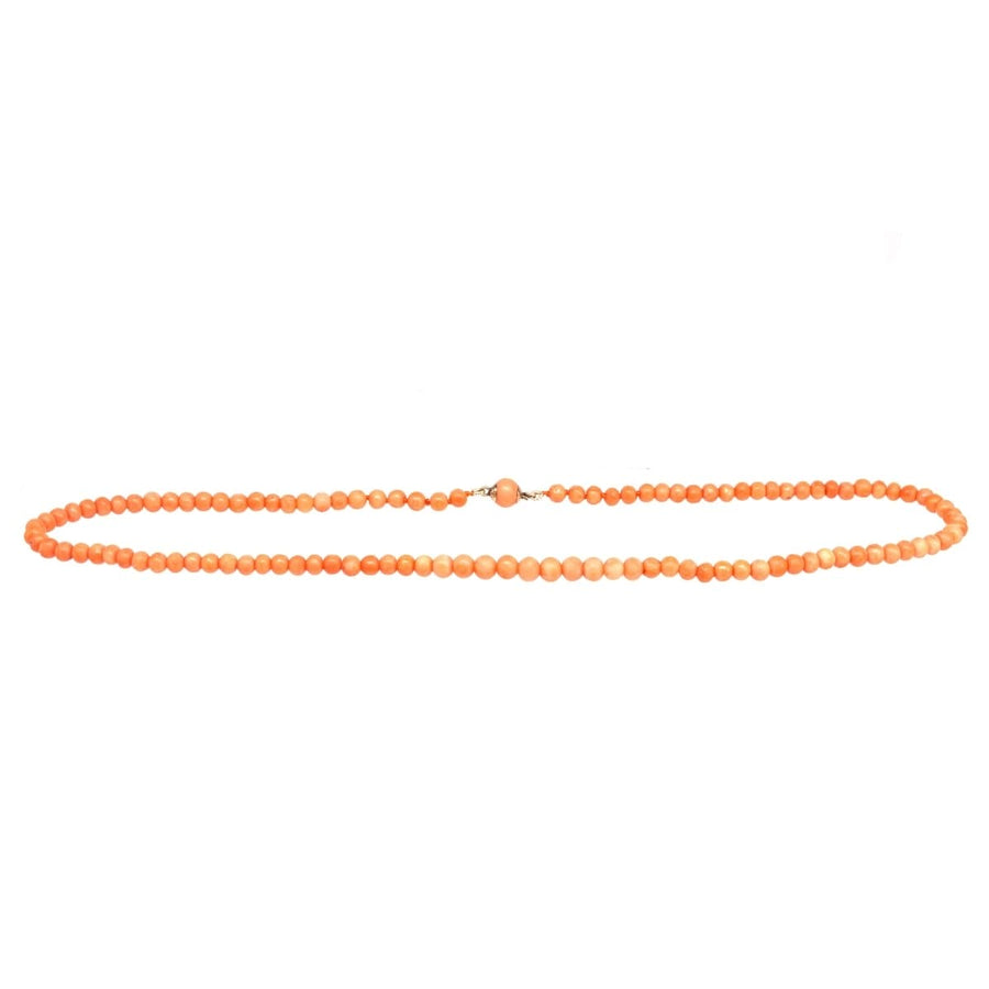 Mid 19th Century gold clasp necklace made of salmon coral beads, a unique Grand Tour souvenir.