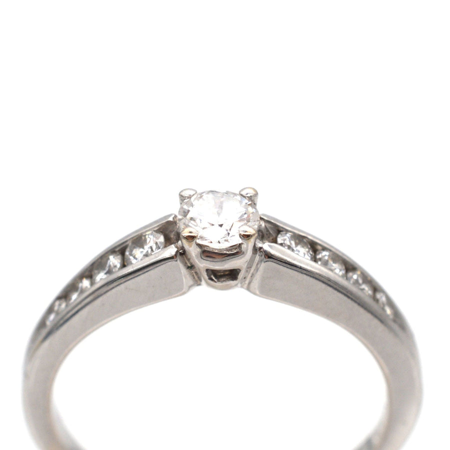 Modern 18ct White Gold, Solitaire Ring with Diamond Shoulders | Parkin and Gerrish | Antique & Vintage Jewellery