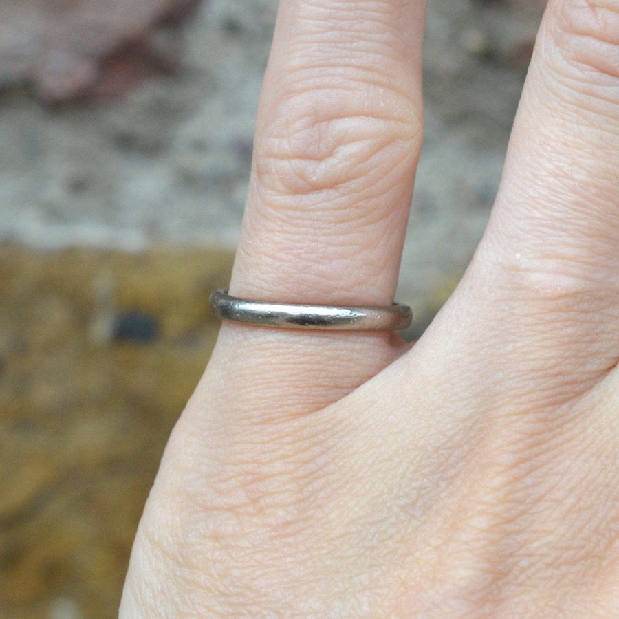 Modern 18ct White gold Wedding Ring (2.2mm) | Parkin and Gerrish | Antique & Vintage Jewellery
