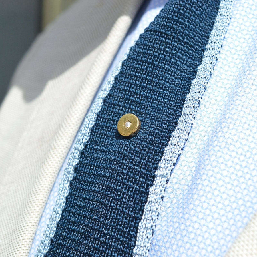 Victorian 18ct Gold Simple Round Circle Tie Pin with a Diamond