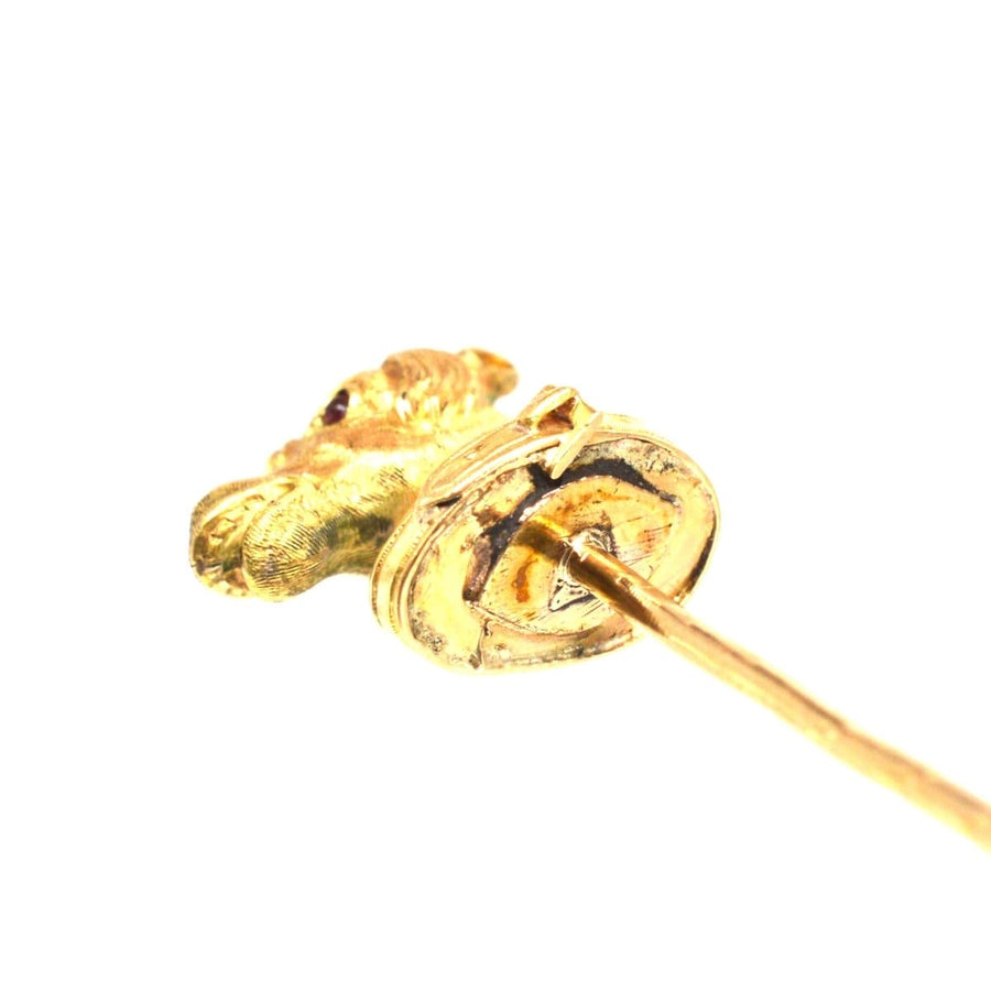 18ct gold horse head tie pin featuring ruby eyes and garter belt, ideal for Scottish clan crest representation.