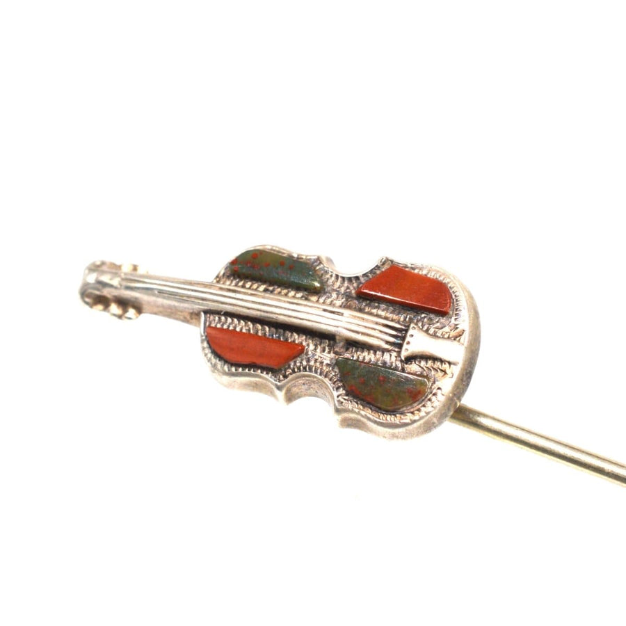 Victorian Scottish silver violin tie pin with bloodstone and jasper, crafted between 1860-1880 for a distinguished touch.