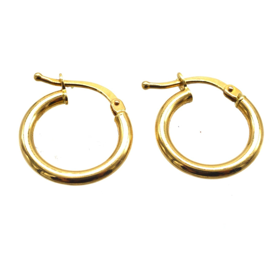 Vintage 18ct gold simple hoop 'huggie' earrings perfect for any occasion, adding elegance to your jewelry collection.