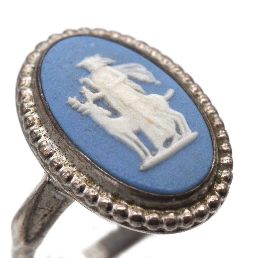 Vintage silver Wedgwood ring featuring Diana the Huntress plaque, 1960s-1970s classic design.